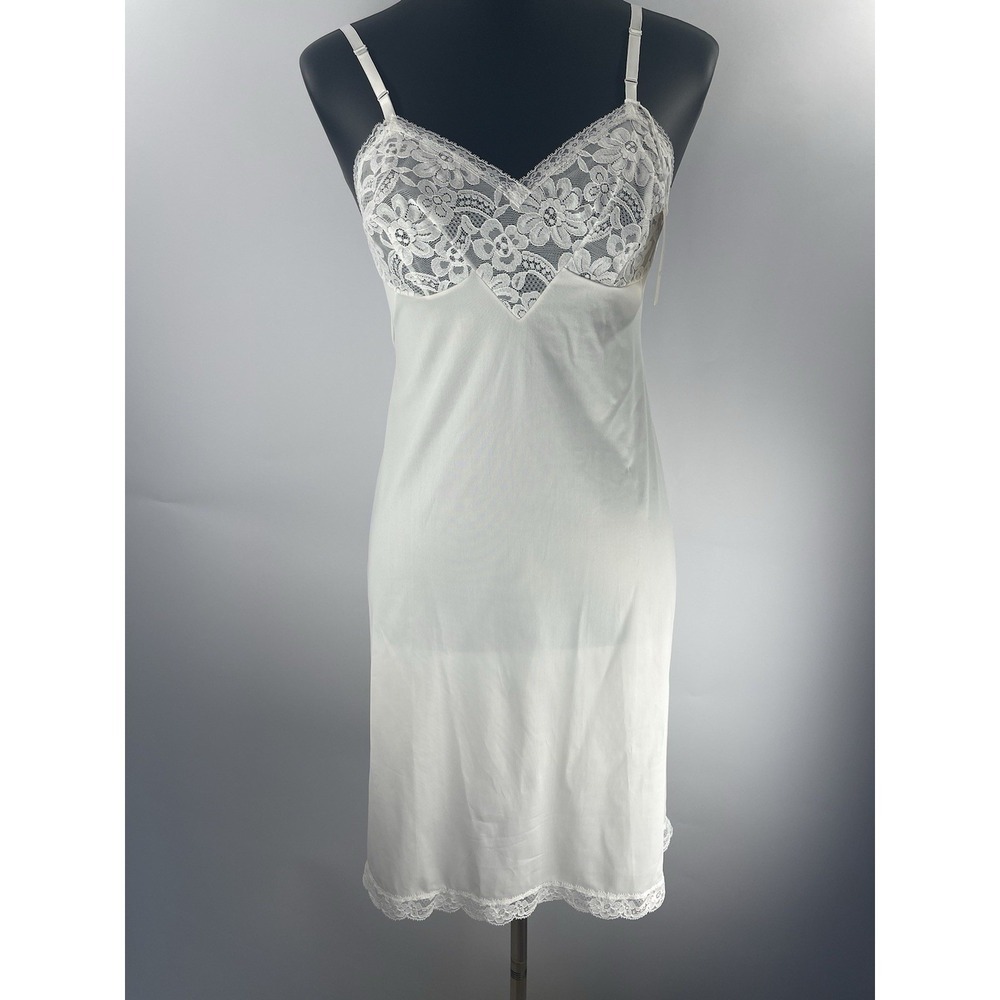 Vintage New Vanity Fair Lace Trim Ivory Antron III Full Slip Sz 32